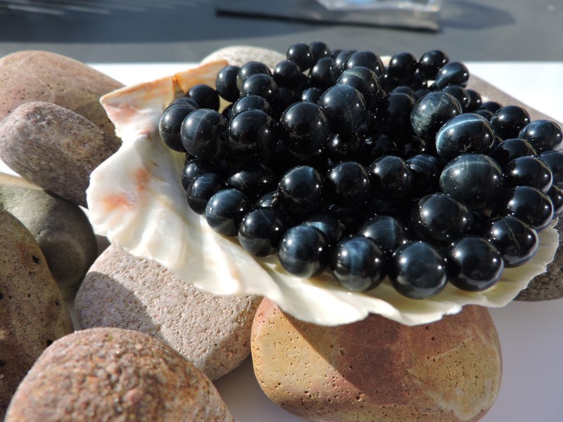 L'oeil de faucon est une pierre liée à la vision